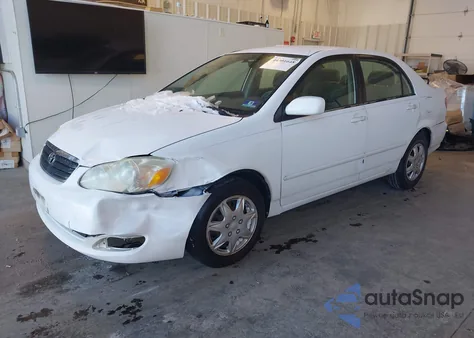 2005 Toyota Corolla Le z USA, uszkodzony, nr VIN 2T1BR32E15C375739
